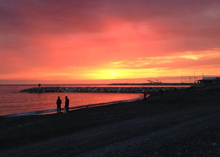 A Due Passi Dal Mare Marina di Cecina